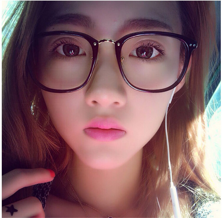 large frame glasses for round face