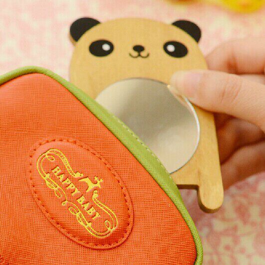 Promotion Retro Cute Wind Cartoon Animal Portable Makeup Mirror Wood Mirror Cosmetic Mirror Wooden Small Mirror