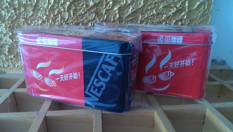 Nestlé theme collection storage box Tin box Nestlé coffee cup peripheral Nestlé 2005 limited collector's Edition