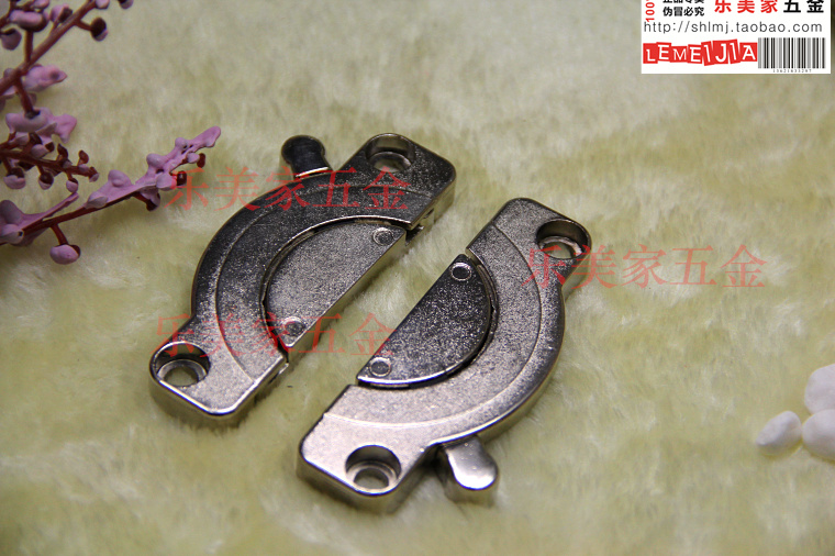 New upscale Flat Panel Plate Powerful Connectors 2 Pieces Flat Assembled connectors Composite table surface splicing accessories