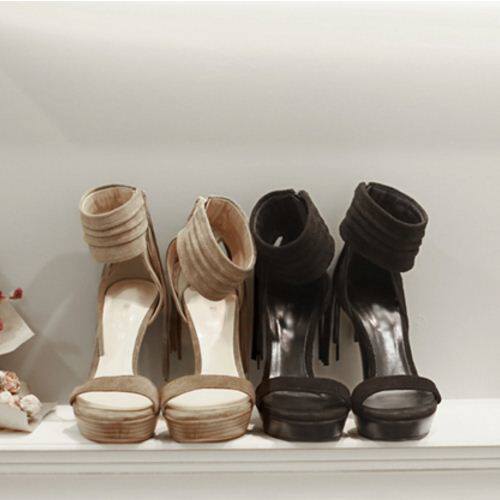 South Korea Handmade Custom Frosted Cow Leather Streaming Su Wrists Sexy Woman Taste Ultra High Heel Sandal Waterproof Table