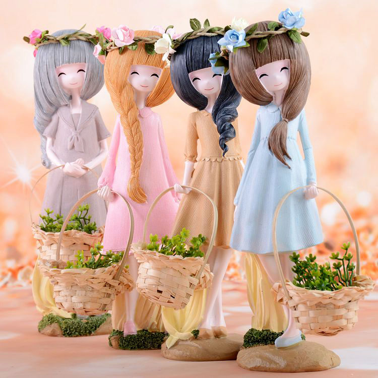 Modern Home Decoration Goods Living Room TV Cabinet Xuanguan Doll Swing Piece Cute Beauty Girl Heart Creative Wedding Gift