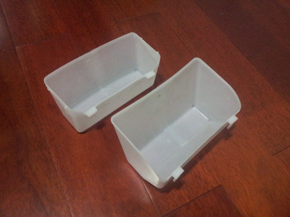 Pigeon with white to increase thickening plate groove (21 cm) Pigeon food box Save grain slot hanging pigeon