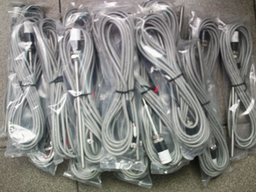 Manufacturer direct sales PT100 platinum resistance temperature sensor K type thermocouple WZP-231230 temperature monitor