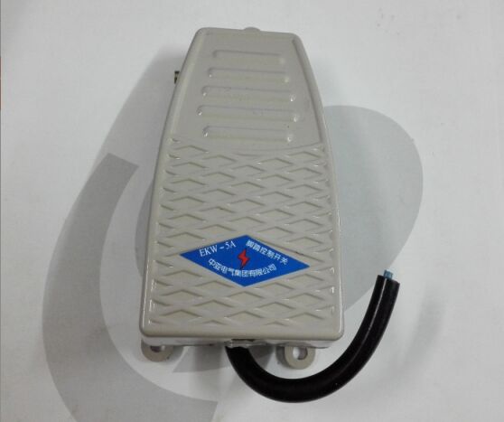 Pedal switch EKW-5A-B self-reset foot switch with line 220v foot-stepped aluminium alloy housing