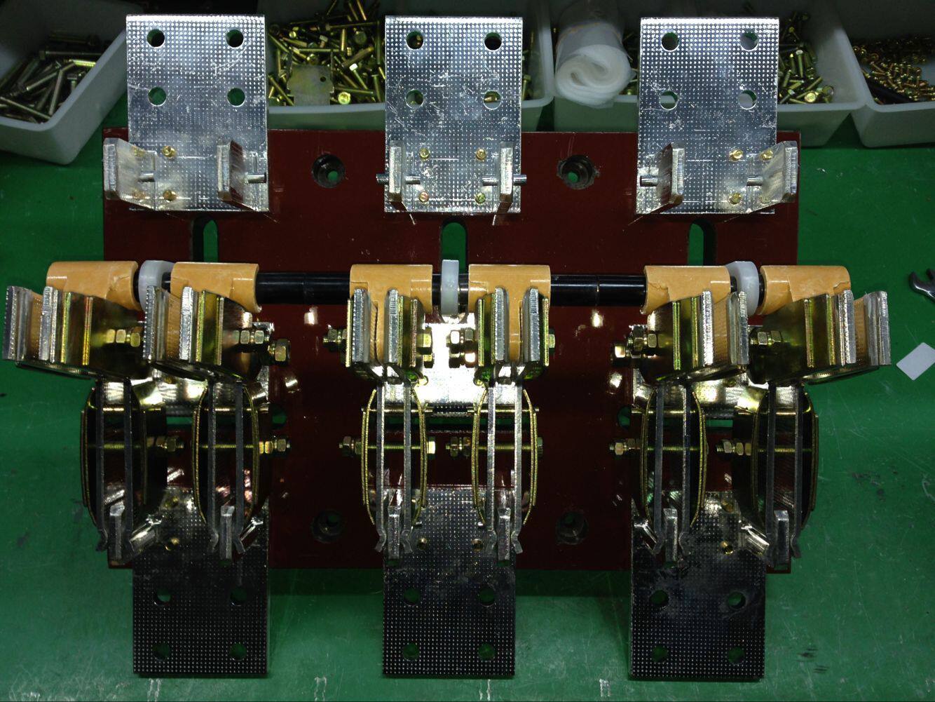 Shanghai People's HS13-2000 30 2000A knife switch anti-mistake knife switch isolation switch plastic plate