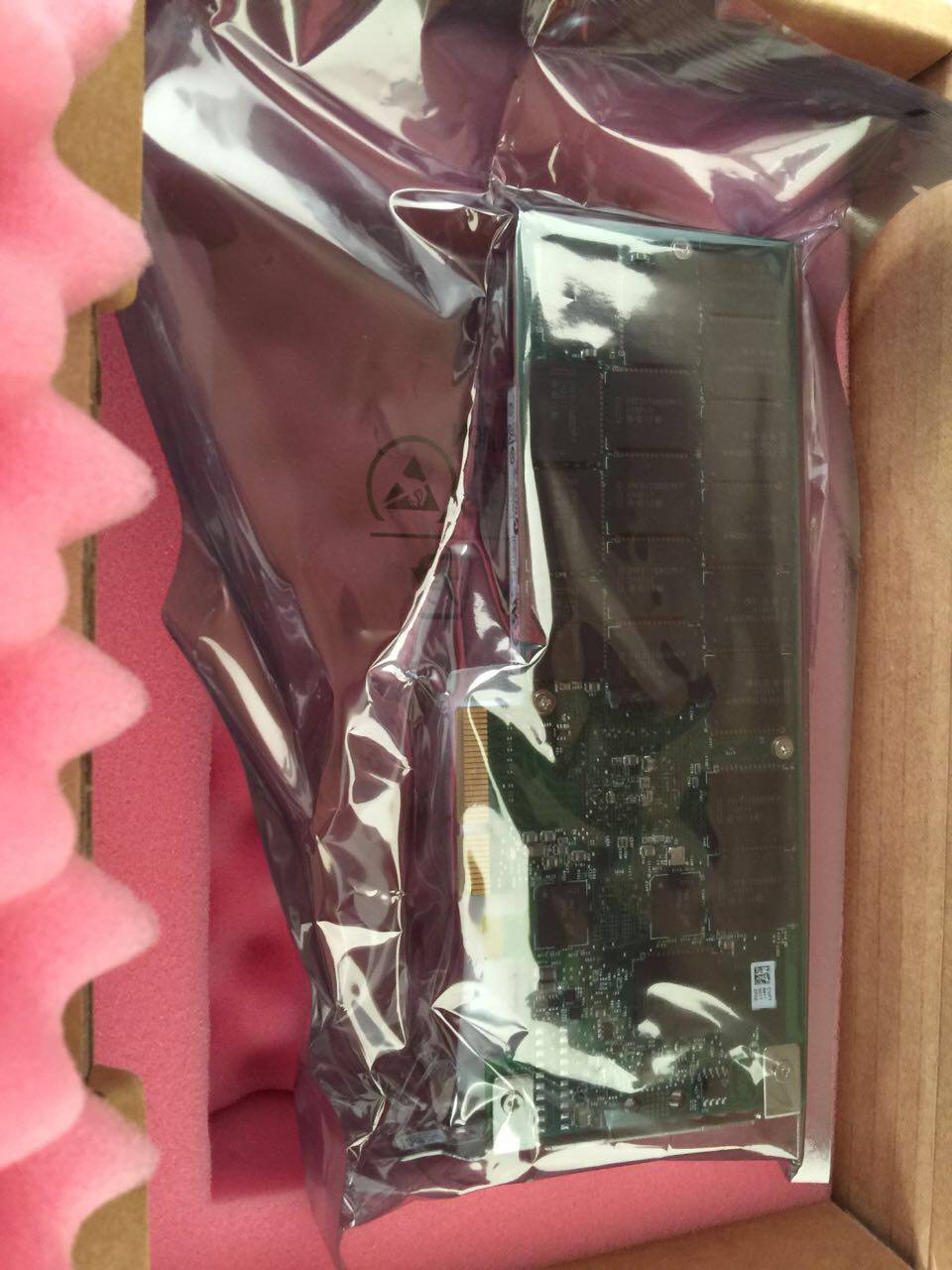 Intel Intel DC P3600 ES 2TB PCI-E NVMe SSD Solid State Hard disc Card