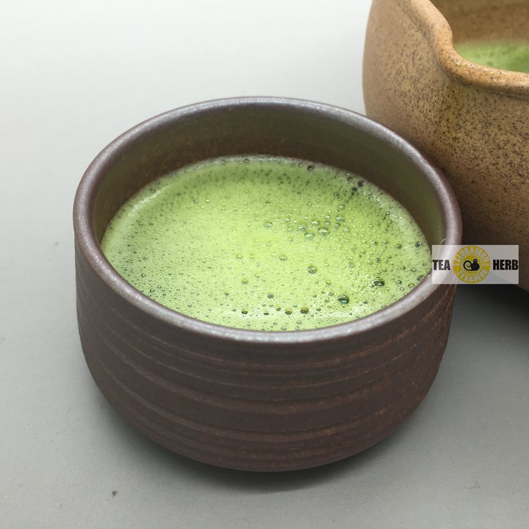 (Big Black Wind) Handmade matcha with a cup of tea