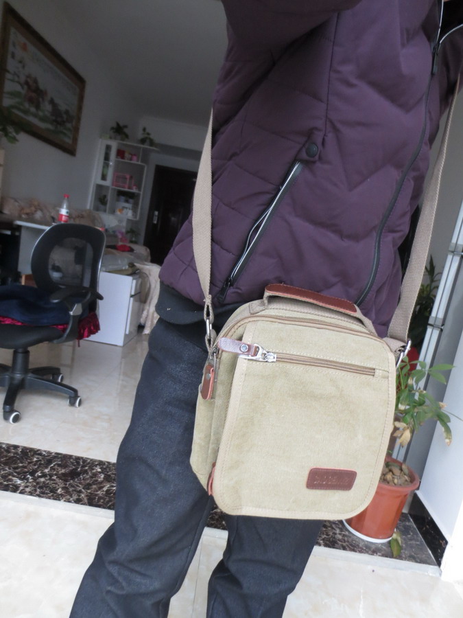 Pure coloured men's single shoulder oblique satchel multifunctional men's small satchel canvas slanted cross male pack Korean version Vertical Diagonal Satchel