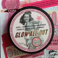 Spot Soap & Glory Glow All Out, UK, bánh hoa hồng, độ bóng cao, má hồng phấn highlight bắt sáng nào tốt