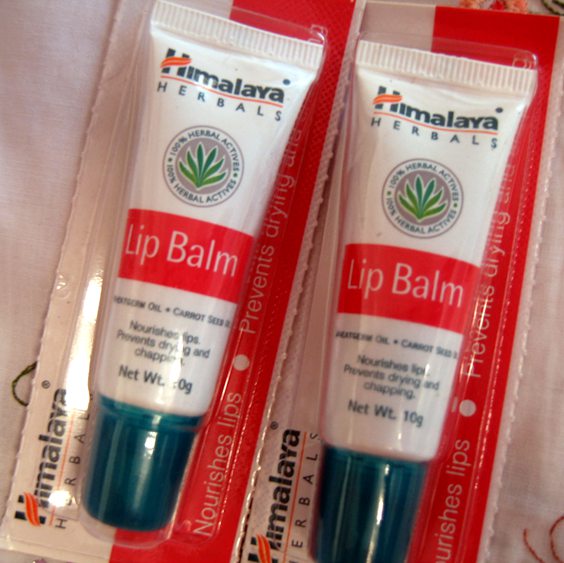 印度喜马拉雅润唇膏Himalaya Lip Balm植物保湿滋润10g进口唇膏大