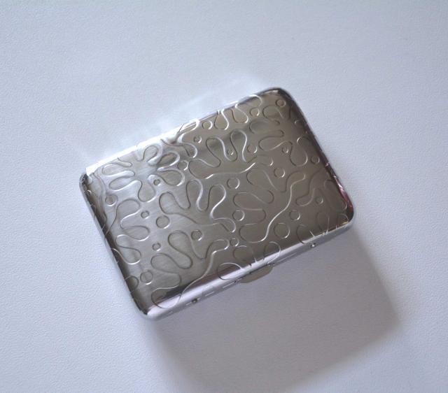 Double Gun Smoking Box Ultrathin Creative Metal Smoking Box 16 Loaded Men's Smoking Retro Embossed Metal Cigarette Case