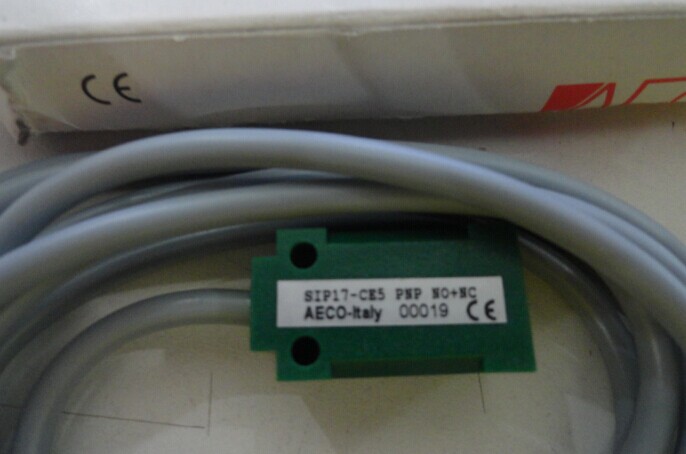 SIP17-CE5 PNP NO NC AECO Proximity Switch