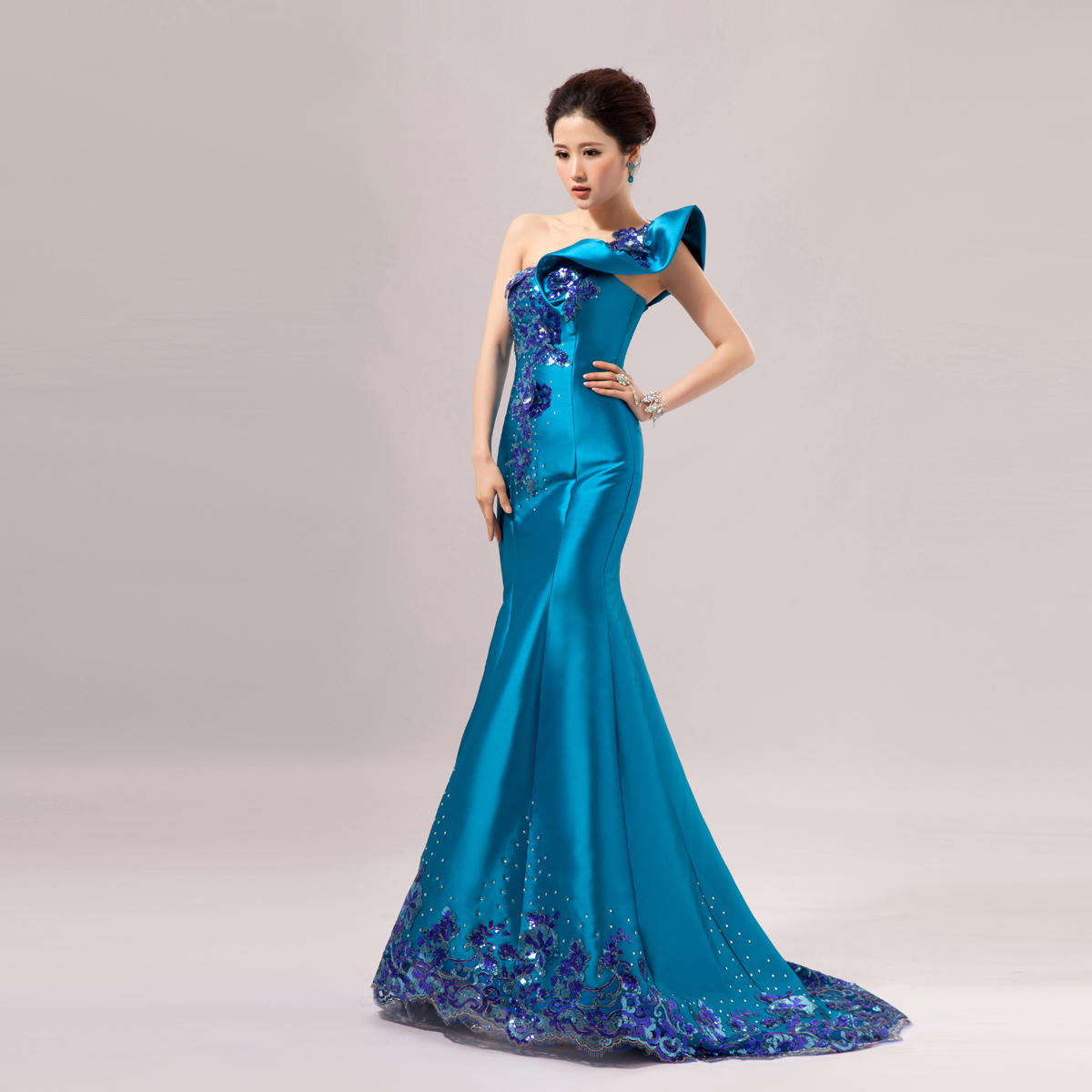 Fashionable evening dress, fitted mannequin head, suit,  Fashionable evening dress, fitted mannequin head, suit,