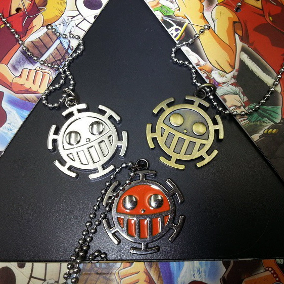 One Piece 4 Màu Bác sĩ phẫu thuật Trafalgarro Logo Vòng cổ Anime ngoại vi Mặt dây chuyền tại chỗ - Carton / Hoạt hình liên quan