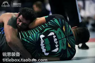 (US delivery) Original MANTO mixed fighting MMA MMA anti-wear UFC tight short sleeve t-shirt black Green