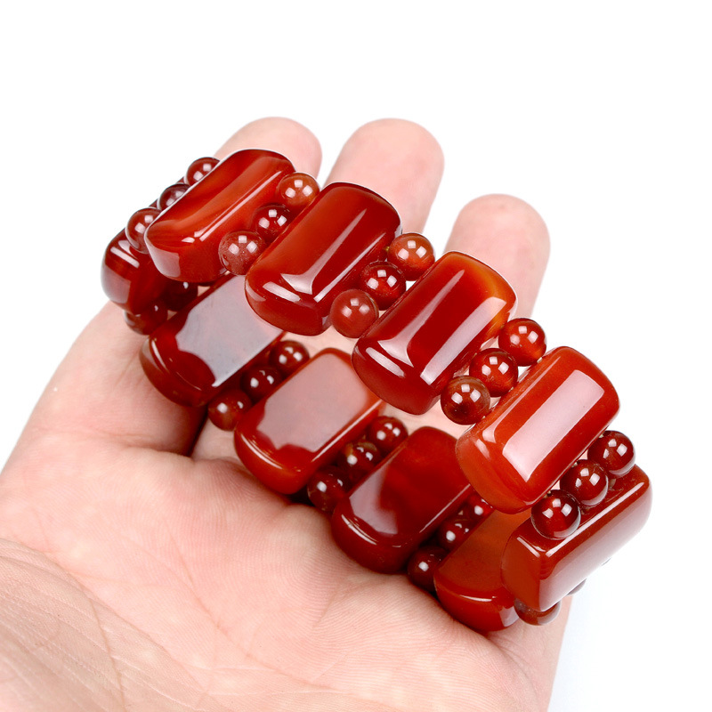 New natural red Manau hand in hand for lovers and lovers of the life of the Buddha Pearl brand new jade