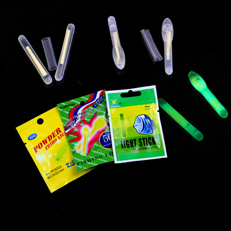 Fishing with a luminous stick night fishing float Firefly a pack of 2 packs with a stick base accessory gear supplies