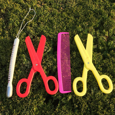 Cosplay Children's Day performance plastic props, scissors, injectors, thermometers, combs, children's stage performance props