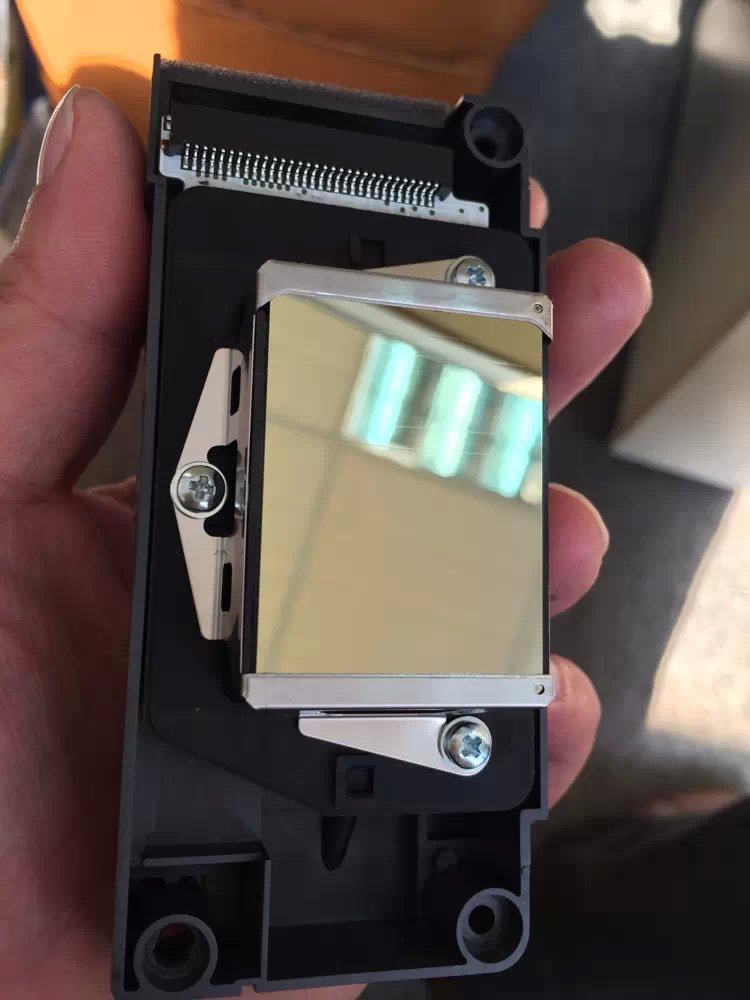 DX5 five generations without encrypting the oil head F186000 old five generations of oil head solvent nozzle Taketo replace the head