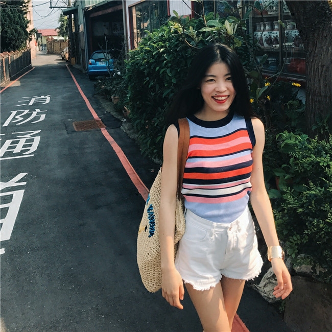 旅侠 世界的角落/让人好心情的针织弹力马卡龙彩条纹水手背心
