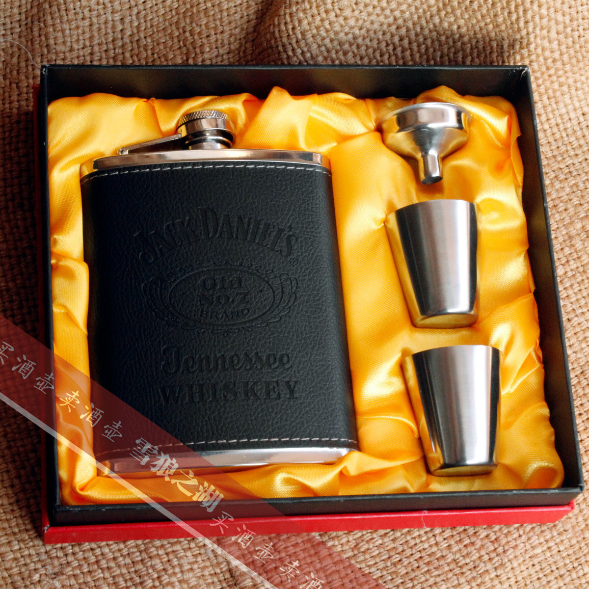 Super thickened 8 ounces stainless steel wine jug Outdoor wine jug Gift carrying utensils Super thick jug