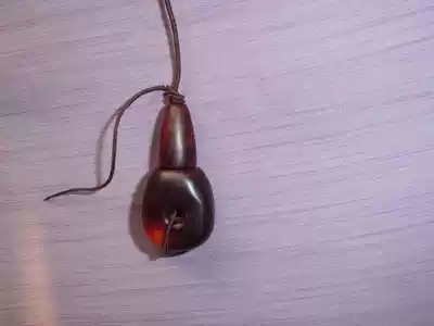 Indian small leaf red sandalwood Tibetan Buddha head tee tee handmade pendants (sold)