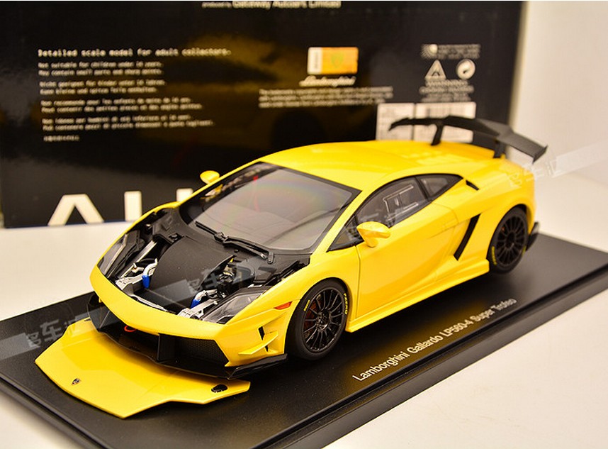 Alto 1:18 AUTOart Lamborghini Gallardo LP560-4 Challenge Edition car model