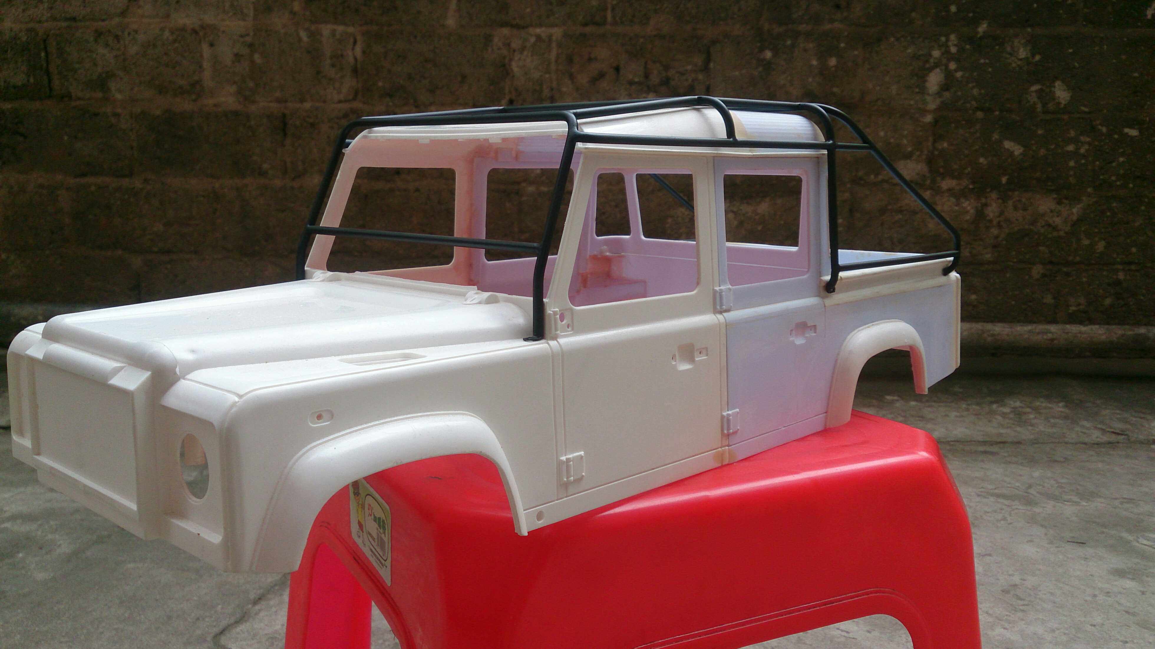 SCX10 D110 simulation climbing car Land Rover Defender pickup roll cage luggage rack custom