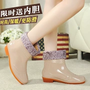 Mùa xuân và mùa thu mưa mùa đông nữ thời trang ống ngắn overshoes giày trượt nước giày cao su ngọt ngào giày cao gót ấm mưa