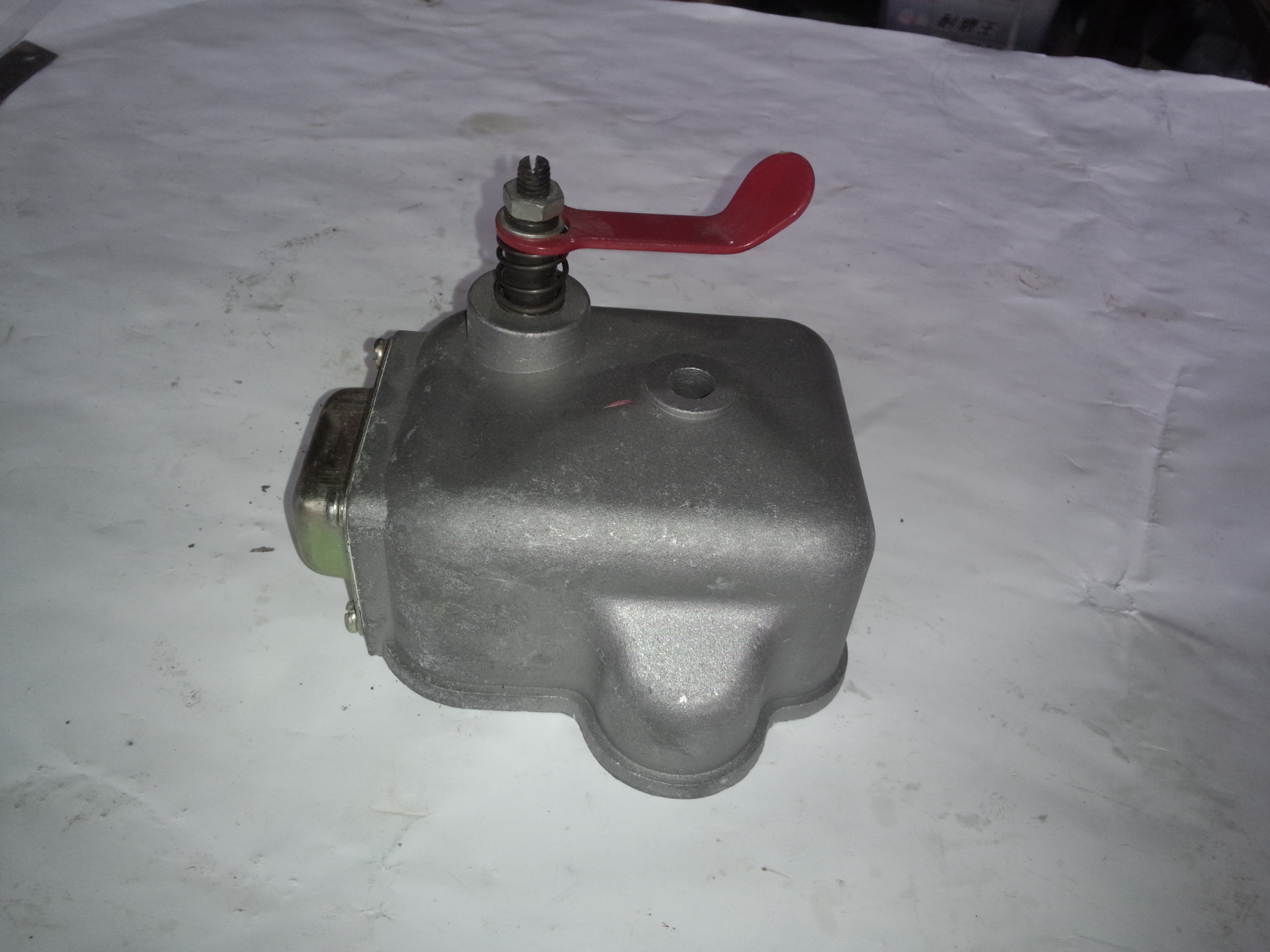 Binhu diesel engine air-cooled 175180 rocker ratio shield decompression cover cylinder hood Dragon Boat Zhengbin Bin Chai peach flower king