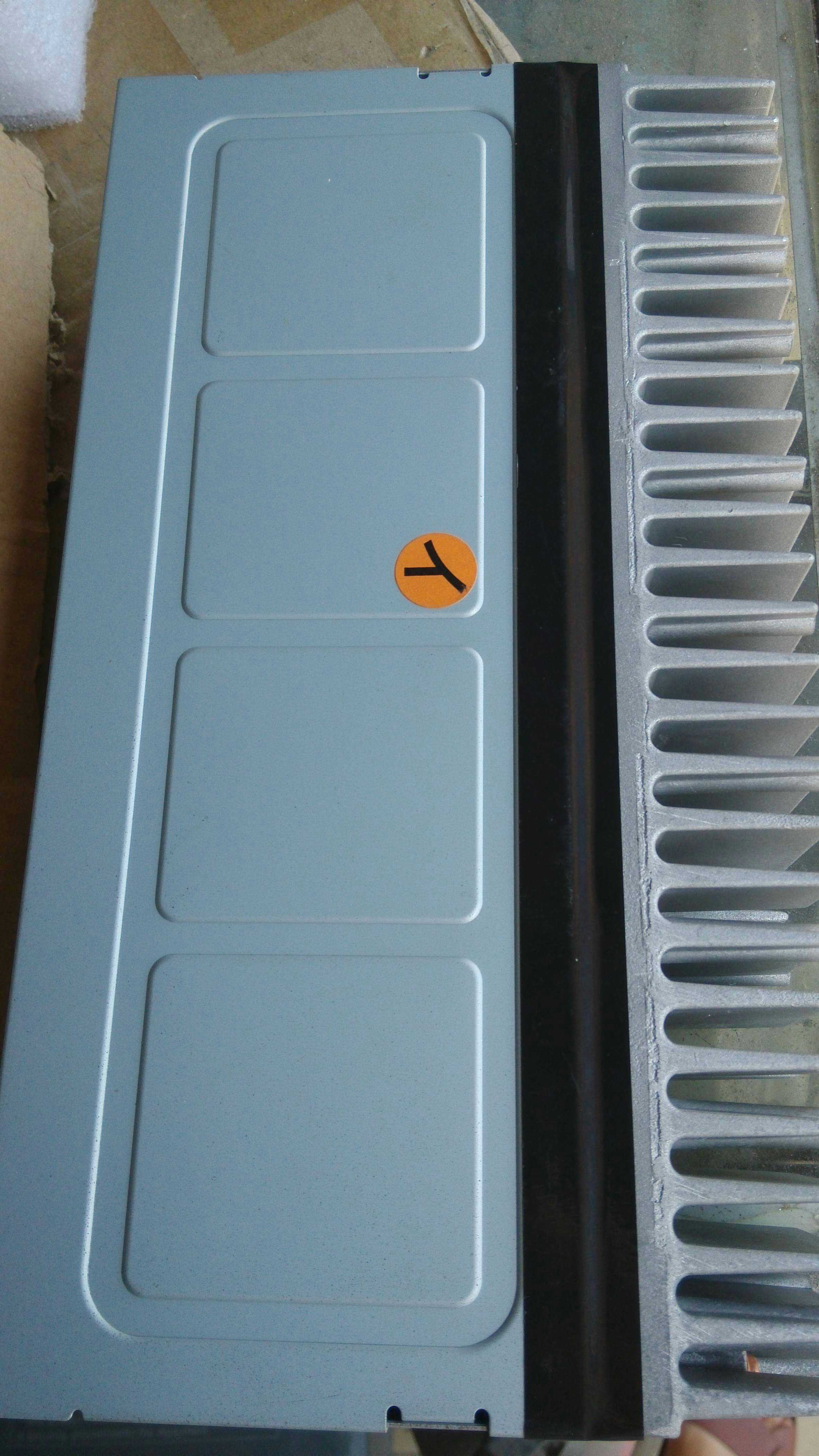 Demolition of the car Toyota Ling Chi Ling's power amplifier 86280-33150 30550 30520 30520 60380