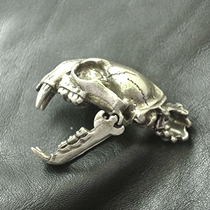 Broken Bronze Gg Pure Bronze Sword Tooth Tiger Skull Key Clasp Pendant Pendant DIY Retro Nourishing Bull Click Accessories