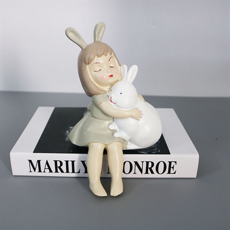 Light Luxury Resin Creative Cute Little Girl Figurine Home Bedroom Children's Room Desk Decoration Birthday Gift