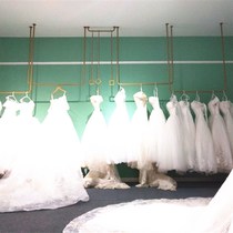 Direct selling new wedding dress display rack childrens clothing hanger w iron clothing store wall display rack wardrobe ceiling hanging