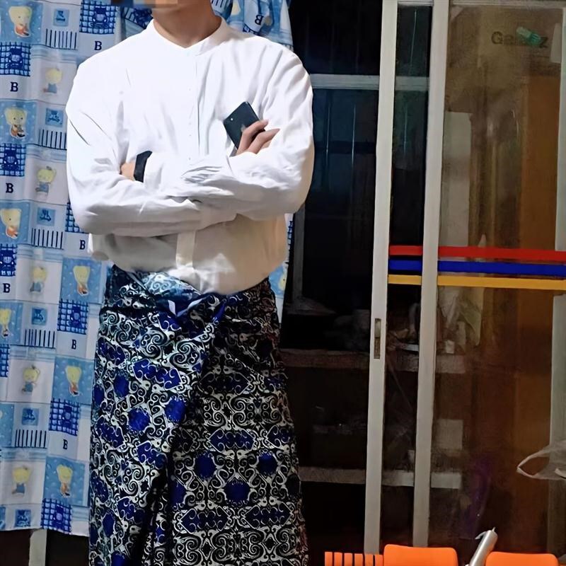 Myanmar, Thailand, Malaysia Ethnic Clothing, Long Skirts, Sarongs, Printed Long Skirts, Pure White Myanmar, Thailand, Malaysia Ethnic Clothing, Long Skirts, Sarongs, Printed Long Skirts, Pure White