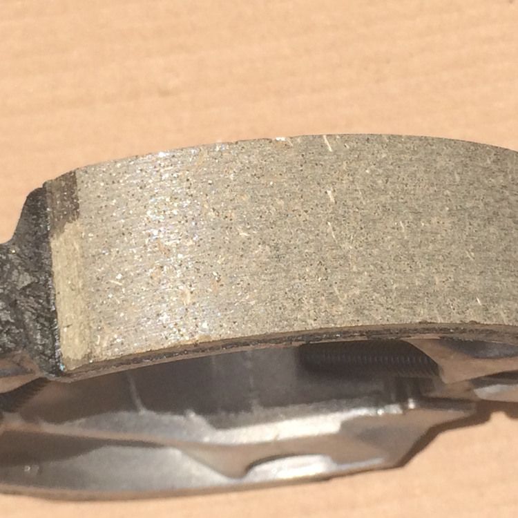 Phụ kiện xe máy Wuyang Honda Jin CG WH125-10 Má phanh sau Bánh xe phanh sau Giày phanh - Pad phanh