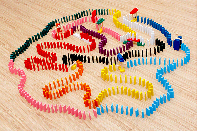 Xây dựng khối trẻ em domino đồ chơi sức mạnh trí tuệ cạnh tranh người lớn nội tạng bằng gỗ cổ học sinh nam và nữ đồ chơi gỗ