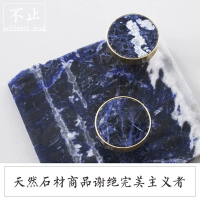 Оригинальная ручка из мрамора, кристаллов и золота из чистой латуни, скандинавская светлая роскошная кухонная мебель, дверца шкафа, круглая маленькая ручка