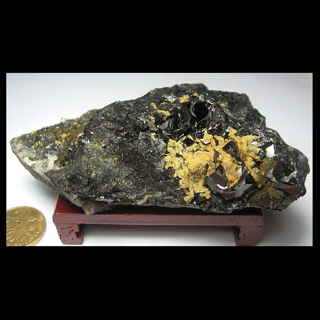 MINERAL ORE MINE ZN5305IB1 * IRON FLASH ZINC MINE (8 5cm173g) XO