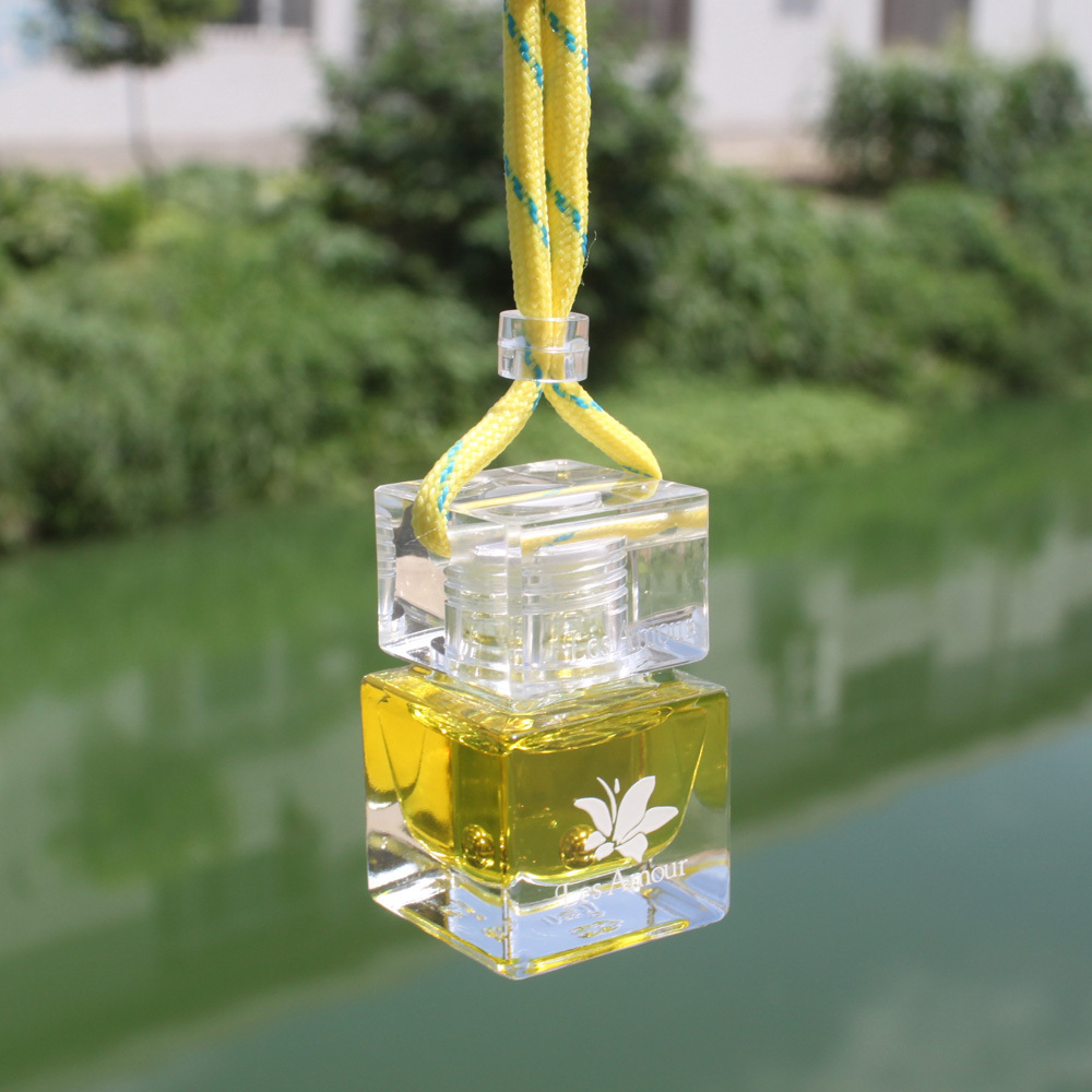 车宝贝 艾玛悬挂式汽车香水－雏菊（纯植物精油）11ML装