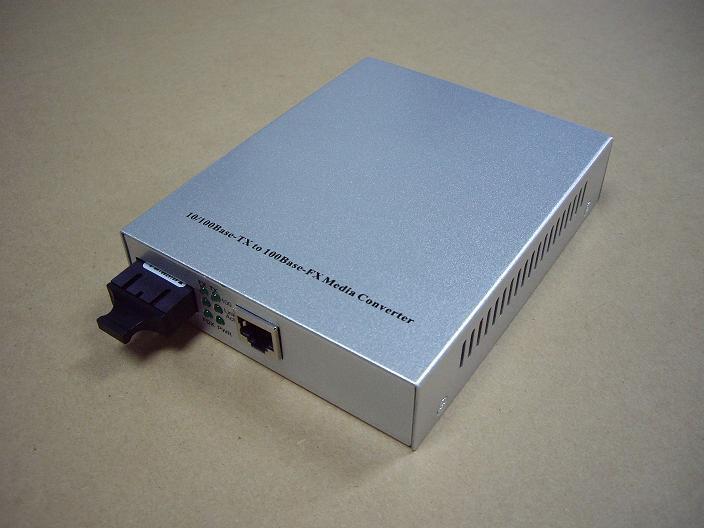 100 trillion Adaptive single mode dual fiber transceiver 10100M single-mode 25KM built-in power fiber transceiver