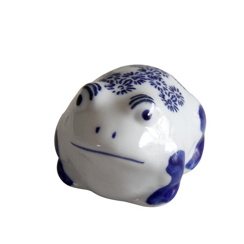 Jingdezhen ceramic small place creative mini toy sitting room adornment household aquarium fish floating children