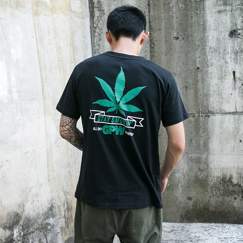 小麦一番 夏季新款枫叶印花短袖T恤男街头宽松青年半袖上衣潮流男