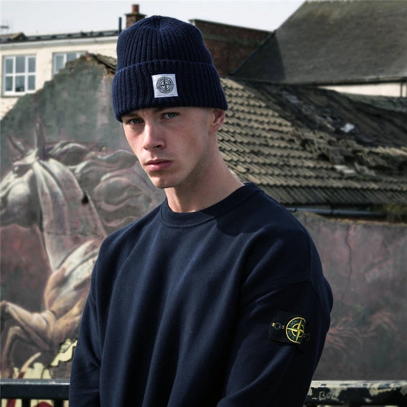 Кэжуал стиль мужской Stone Island