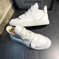 Tinh thần chàng hip hop mùa hè Hàn Quốc phiên bản của xu hướng cao để giúp người đàn ông giày nhanh chóng của người đàn ông màu đỏ với đôi giày cao trắng nhỏ Bang giày da nam cao cổ đẹp
