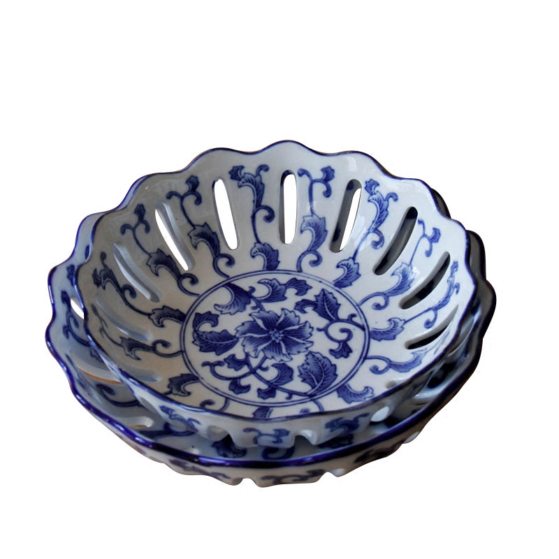 Jingdezhen ceramic hollow circular blue and white porcelain candy fruit bowl large living room home decoration home furnishing articles