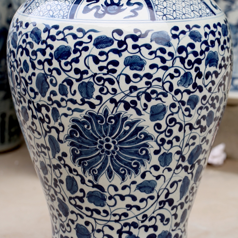Blue and white porcelain of jingdezhen ceramics hand - made bound lotus flower of large vase household archaize sitting room place the general tank