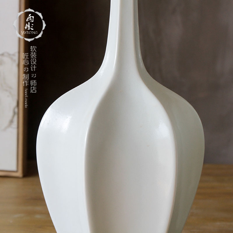 | manual bright white rain tong household contracted and furnishing articles flowers in the vase creative household porcelain decoration simple living room