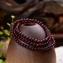 Vòng tay Garnet tự nhiên Rượu vang nữ Pha lê đỏ Ba vòng Garnet 3 vòng Vòng đeo tay nhiều vòng 6A7A - Vòng đeo tay Clasp vòng đeo tay nữ